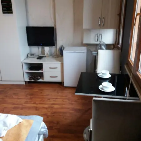 Full House Boutique Appart hôtel 3*