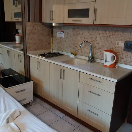 Full House Boutique Apartmanhotel