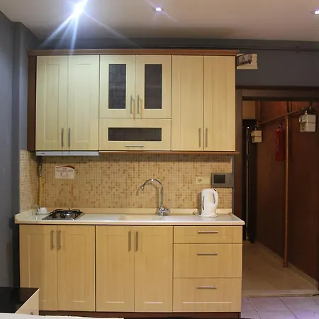 Full House Boutique Apartmanhotel